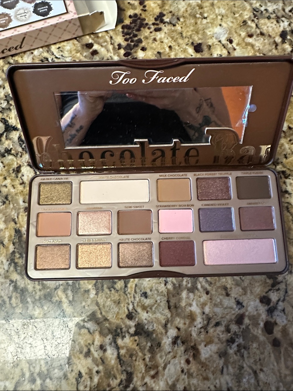 Too Faced Chocolate Bar Eyeshadow Palette - Light Pink Packaging - Picture 3 of 3
